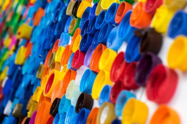 Arka plan parlak renkli plastik fişli