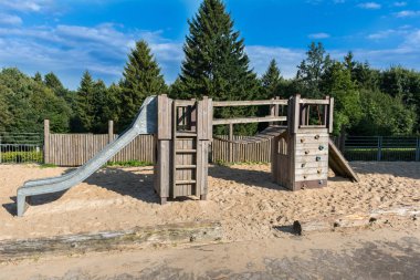 Çocuk Bahçesi çerçeve kenarında tırmanma için