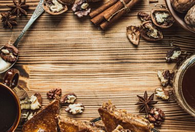 Baklava tatlım ceviz çay için.