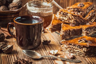 Baklava tatlım ceviz çay için.
