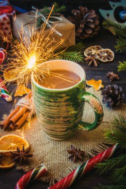 Yeni yıl süslemeleri ve muamele etmek ile Noel arka plan.