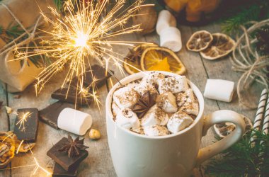 sıcak kakao marshmallows ile. Noel arka plan.