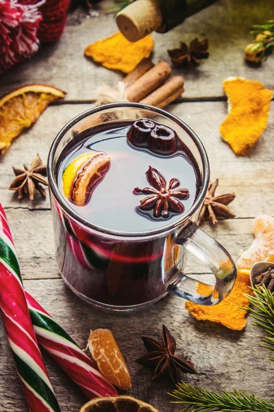 Vin chaud chaud chaud dans une tasse . — Photo