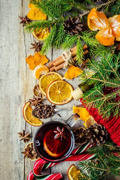 머그잔에 뜨거운 mulled 와인. — 스톡 사진