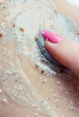 Yüz ve mikro-parçacıklar peeling ile vücut için fırçalayın.