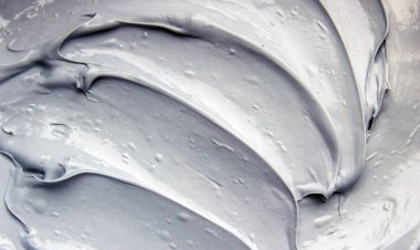 çamur maskesi ile yüz ve vücut için dead sea mineralleri.