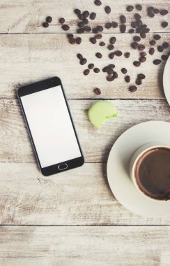 Kahve çekirdeği macarons modern kahvaltı gadzetami ile.