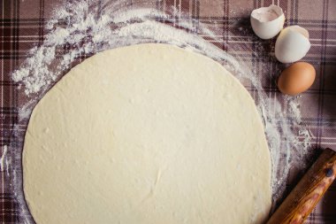 kalp şeklinde ev yapımı bisküvi. 