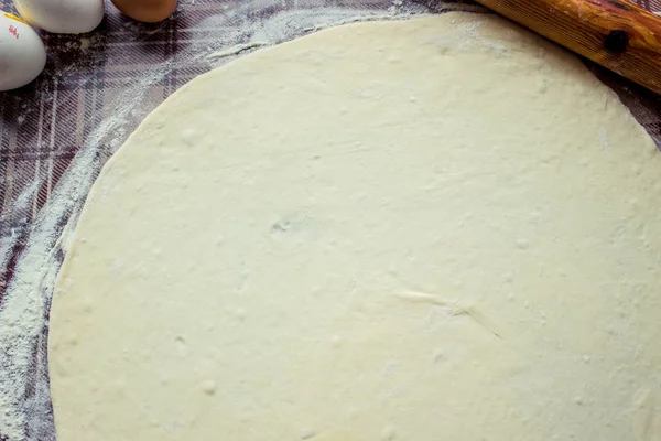 Galletas caseras en forma de corazones . — Foto de Stock