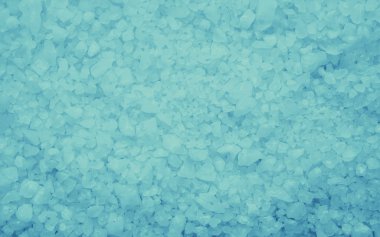 Deniz renkli banyo tuzları kokulu. Seçici odak.