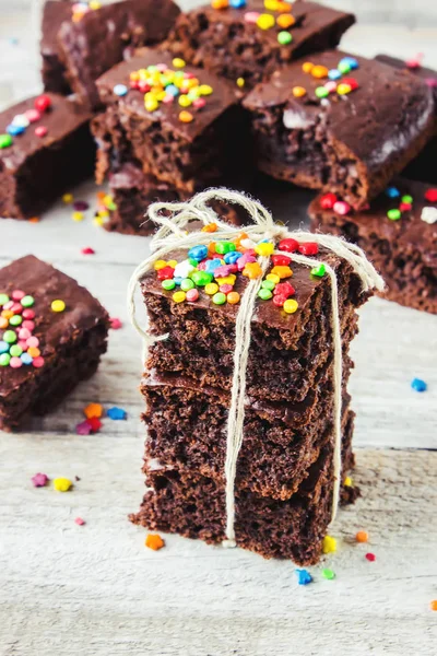 Chocolate brownies for tea. Selective focus. — Stock Photo, Image