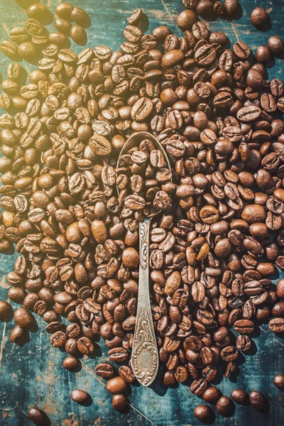 Kávébab háttér grunge. Szelektív összpontosít. — Stock Fotó