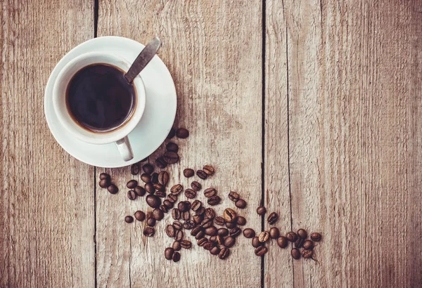 朝食と当て推量のコーヒー。選択と集中. — ストック写真