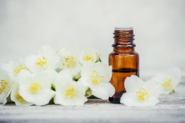 Yasemin esans. seçici odak. 