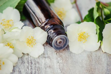 Yasemin esans. seçici odak. 