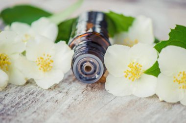 Yasemin esans. seçici odak. 