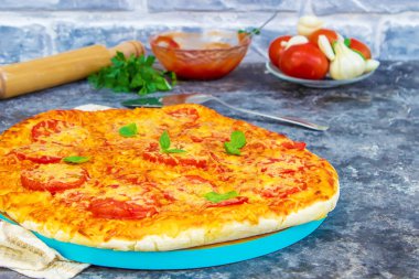 ev yapımı pizza. seçici odak.