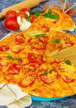 ev yapımı pizza. seçici odak.