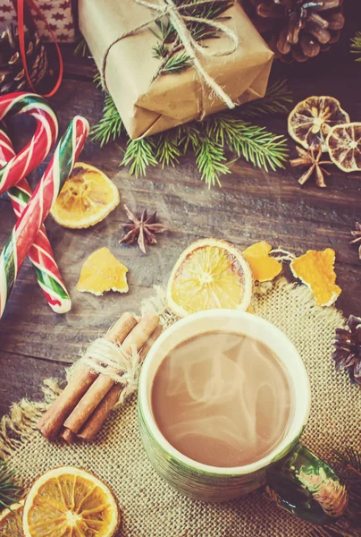 Ein festlicher Umtrunk. Selektiver Fokus. — Stockfoto