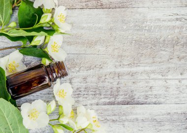 Yasemin esans. seçici odak. 