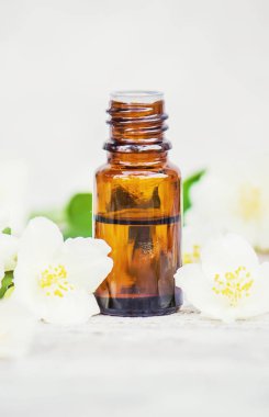 Yasemin esans. seçici odak. 