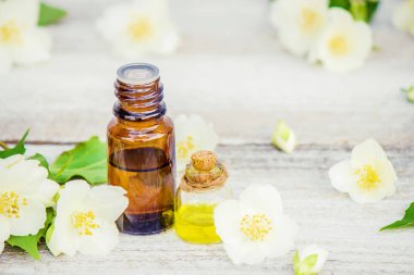 Yasemin esans. seçici odak. 