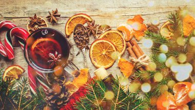 Mulled şarap. Seçici odak. 