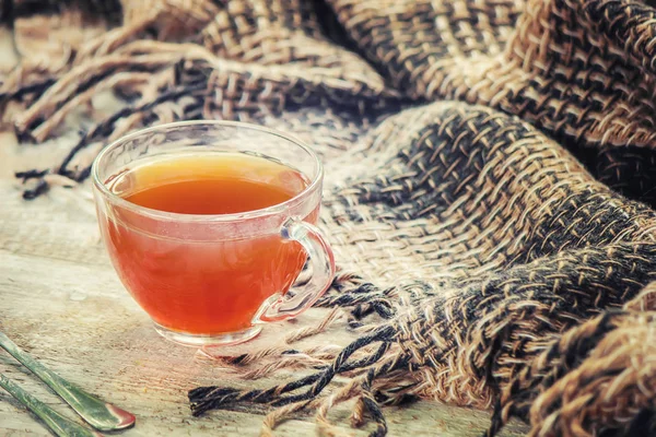 Una taza de té. Comodidad. Enfoque selectivo . — Foto de Stock