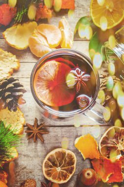 Mulled şarap. Seçici odak. 