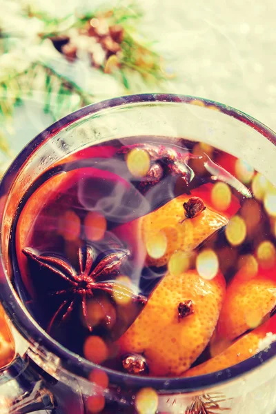 Mulled şarap. Seçici odak. 