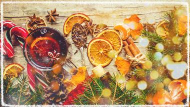 Mulled şarap. Seçici odak. 