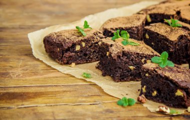 Çikolatalı brownie, seçici odak. 