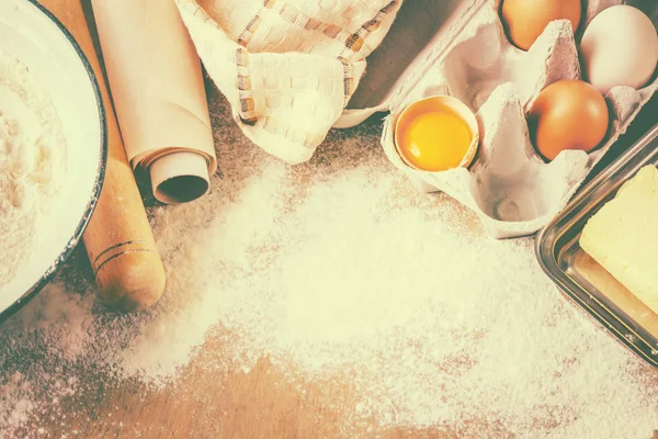 Gebäck, Kuchen, kochen ihre eigenen Hände. Selektiver Fokus. — Stockfoto