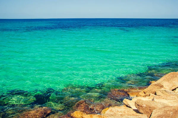 Mar Mediterrâneo Tunísia Mahdia. Foco seletivo. — Fotografia de Stock