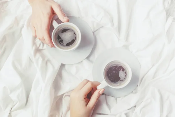 Café na cama. Foco seletivo . — Fotografia de Stock