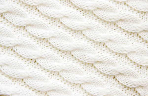 Текстурный вязаный свитер. Селективный фокус . — стоковое фото