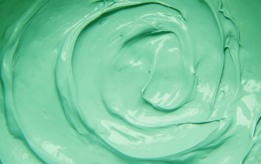 Maske kil yeşil, seçici odak.