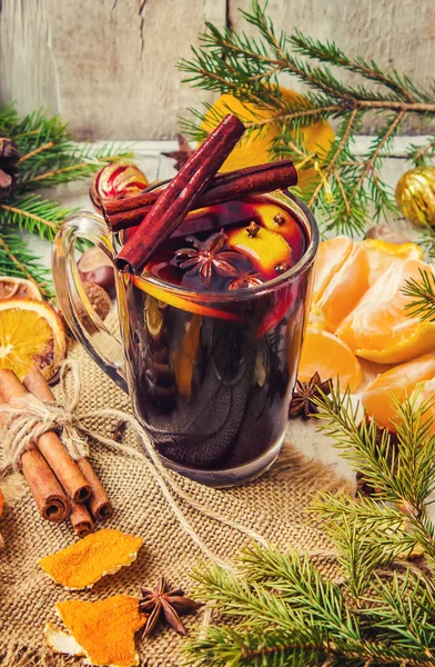 Glühwein. Selektiver Fokus. — Stockfoto