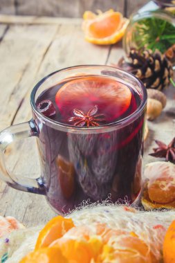 Mulled şarap. Seçici odak.