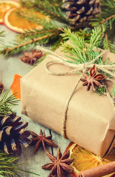 Fondo de madera con regalos. Enfoque selectivo . —  Fotos de Stock