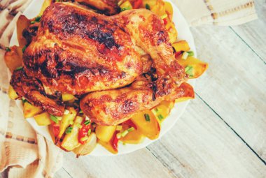 Kızarmış tavuk. Şükran günü. Seçici odak.