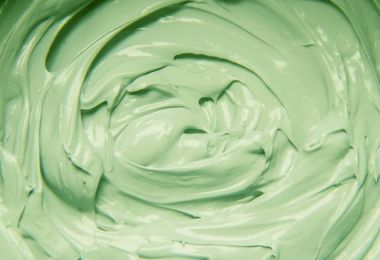 Maske kil yeşil, seçici odak.