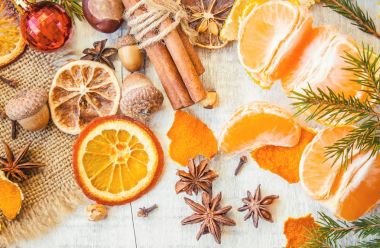 Mandalina ile Noel arka plan. Seçici odak.