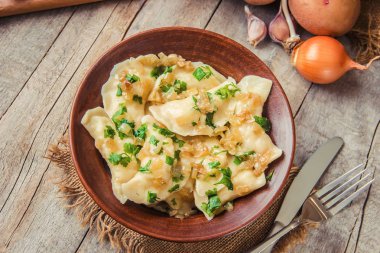 Ev yapımı mantı. Seçici odak. 