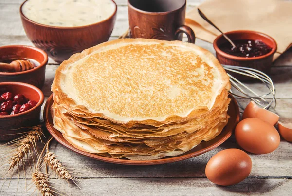 Crêpes Sind Hausgemacht Pfannkuchen Selektiver Fokus — Stockfoto