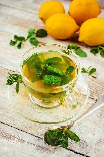 Tea Mint Lemon Selective Focus — Stock Photo, Image