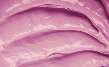 Maske kil pembedir. Doku. Seçici odak.