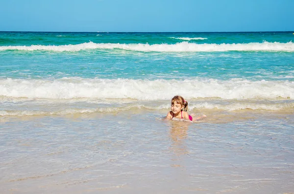 Kind Meer Selektiver Fokus — Stockfoto