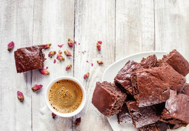 Ev yapımı bisküvi kek. Seçici odak. 