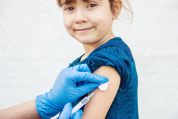 Vaccination Børn Indsprøjtning Selektivt Fokus Stock-billede